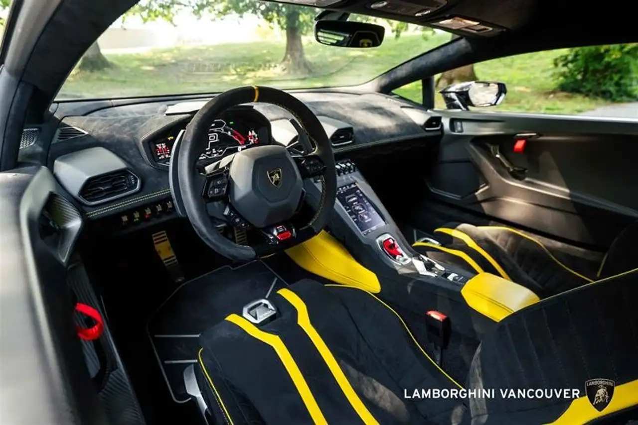 Lamborghini Huracán снимка Lamborghini Huracán