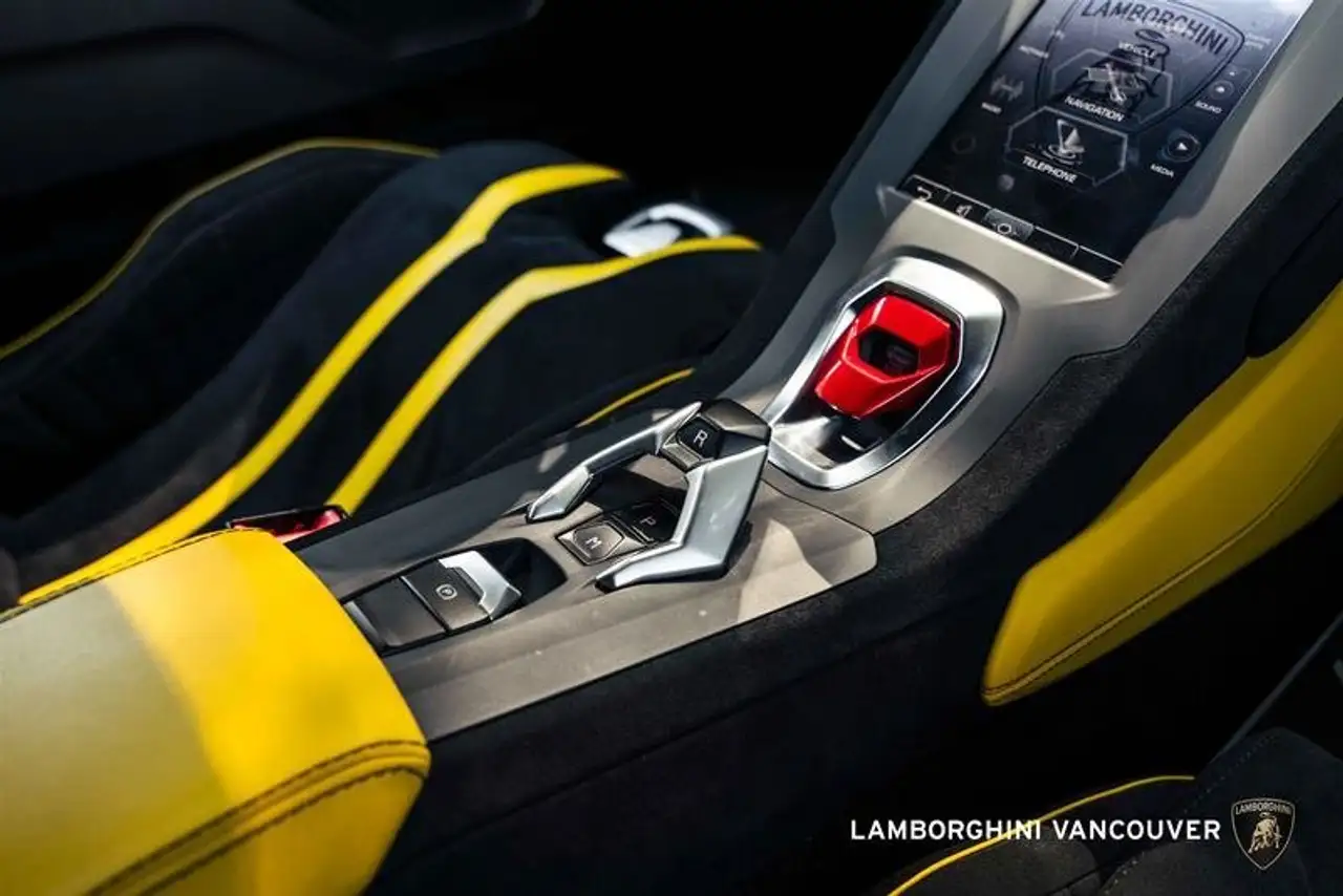 Lamborghini Huracán снимка Lamborghini Huracán