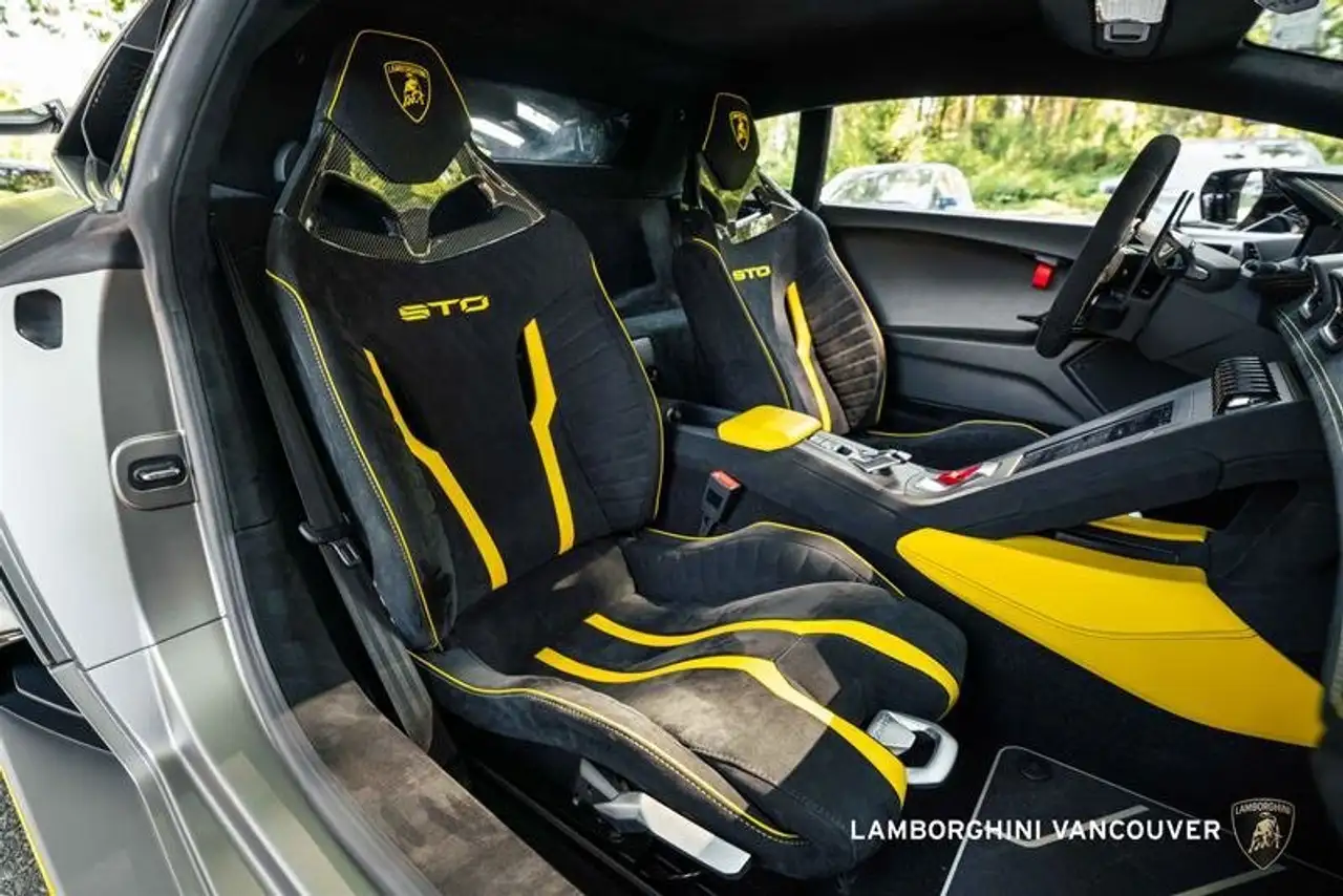 Lamborghini Huracán снимка Lamborghini Huracán