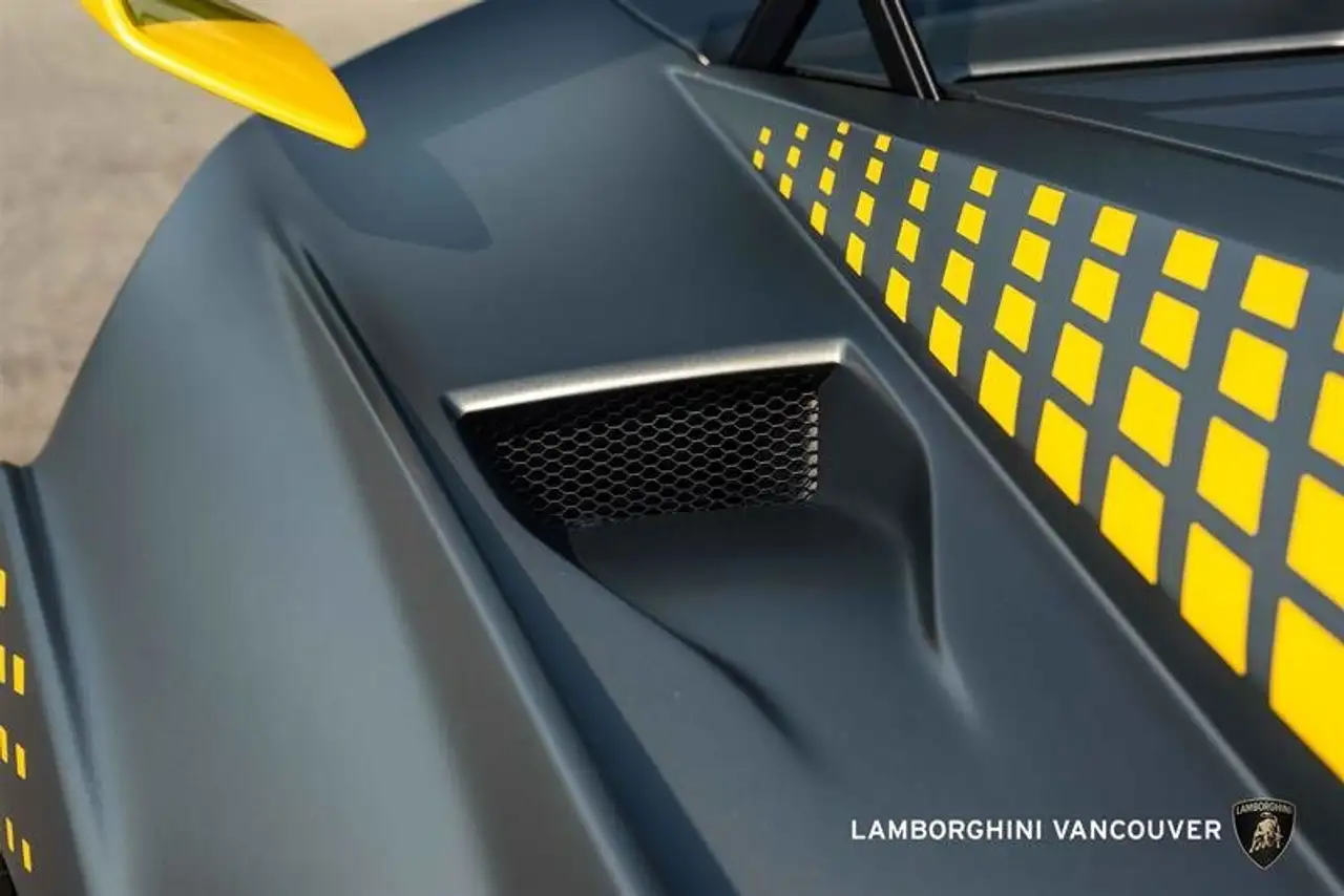 Lamborghini Huracán снимка Lamborghini Huracán