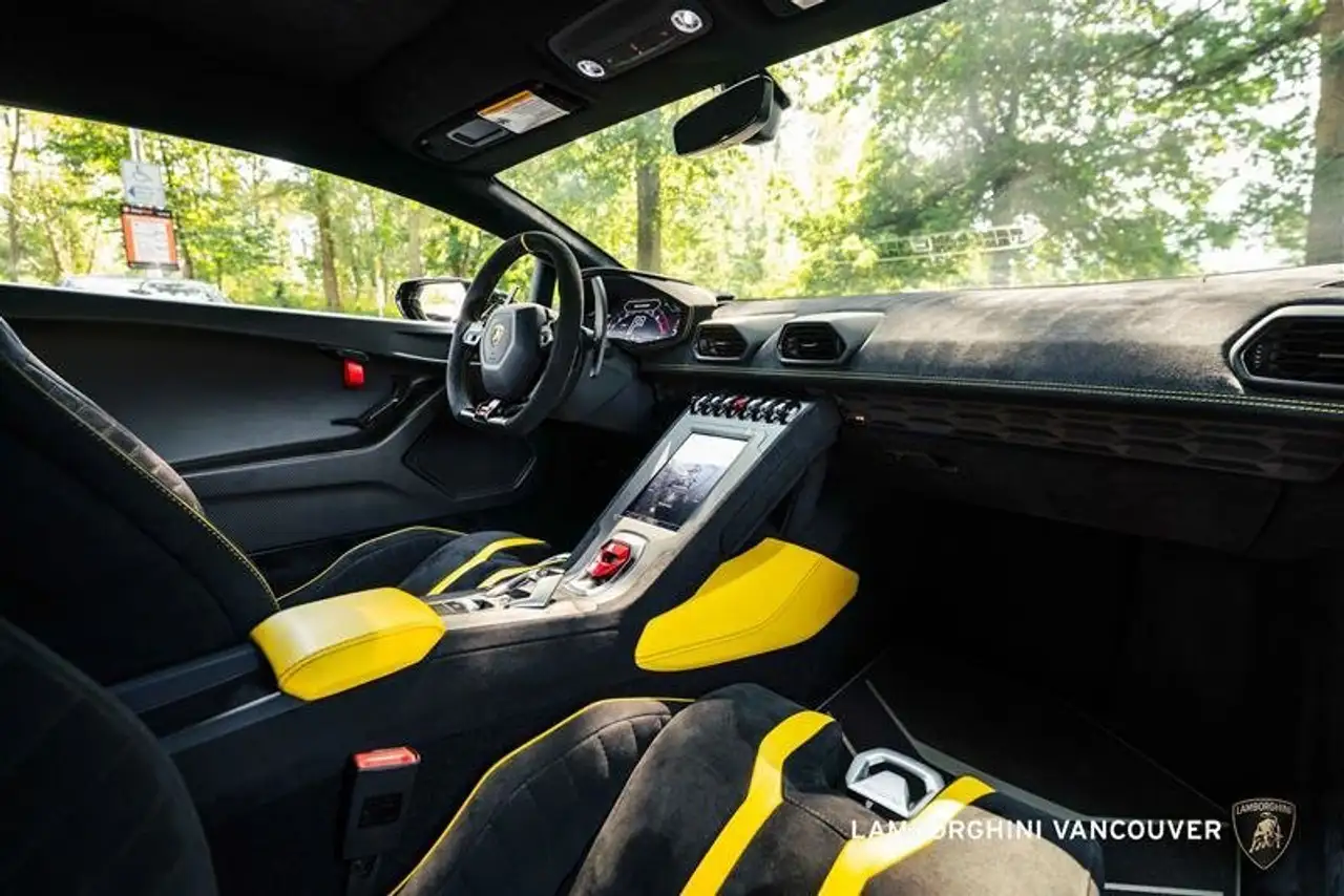 Lamborghini Huracán снимка Lamborghini Huracán