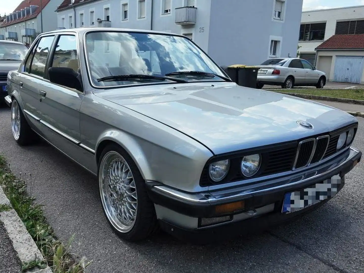 BMW 324 324d Ezüst - 2