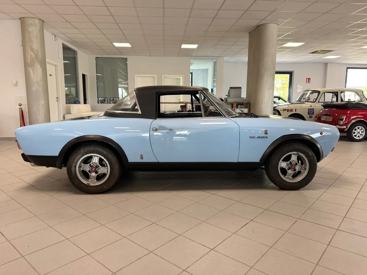 Fiat 124 Sport Spider Abarth, foto 4