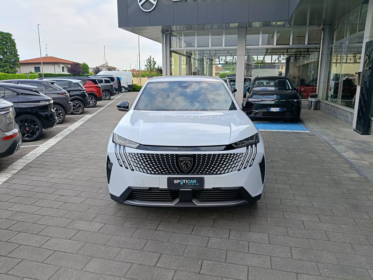 Peugeot 3008 Elettrica 210cv ALLURE KM ZERO Bianco - 2