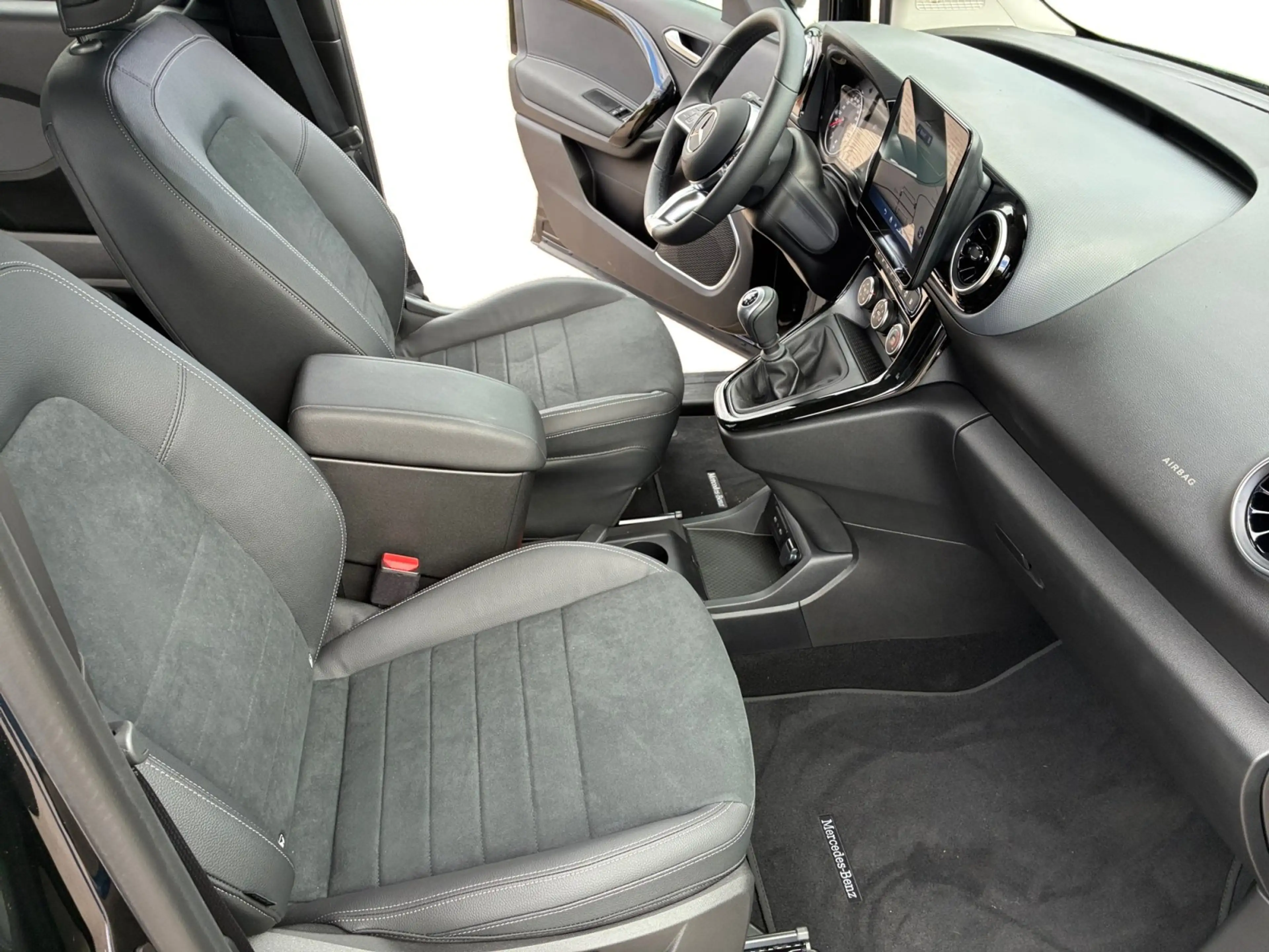 Mercedes-Benz T-Class T 160 STYLE Standard+Klima+LED+Navigation+Benzin — photo 15
