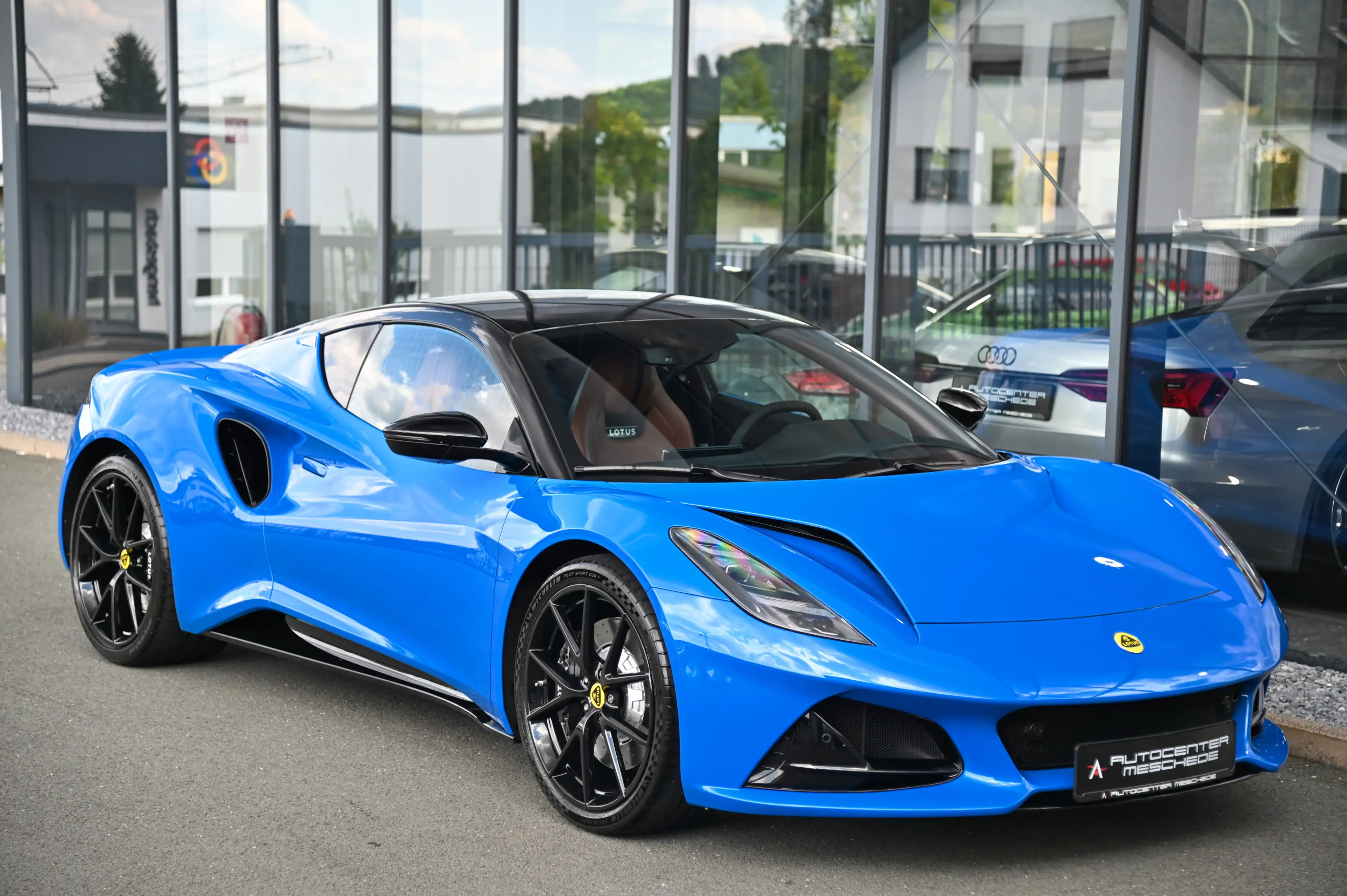 Lotus Emira V6 Aut. First Edition* Lotus Drivers Pack — photo 3