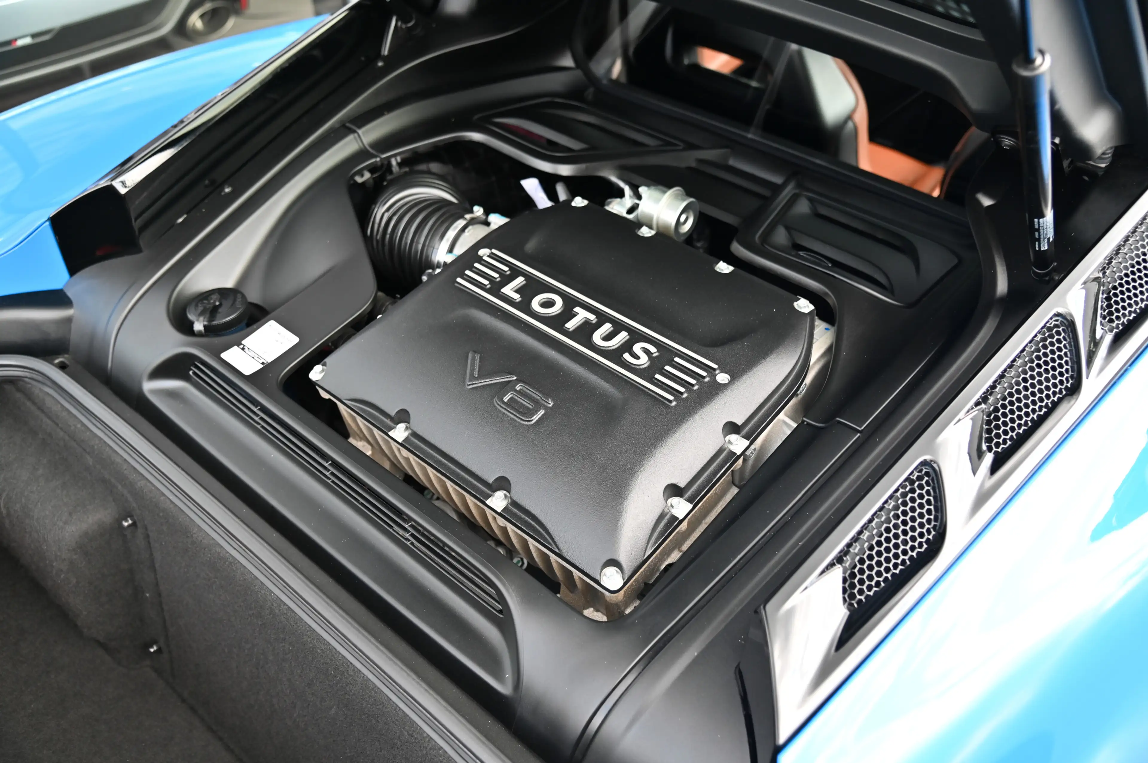 Lotus Emira V6 Aut. First Edition* Lotus Drivers Pack — photo 7