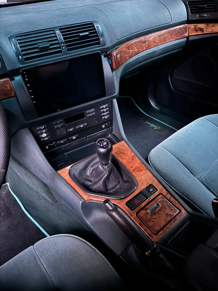 BMW 523i, foto 4