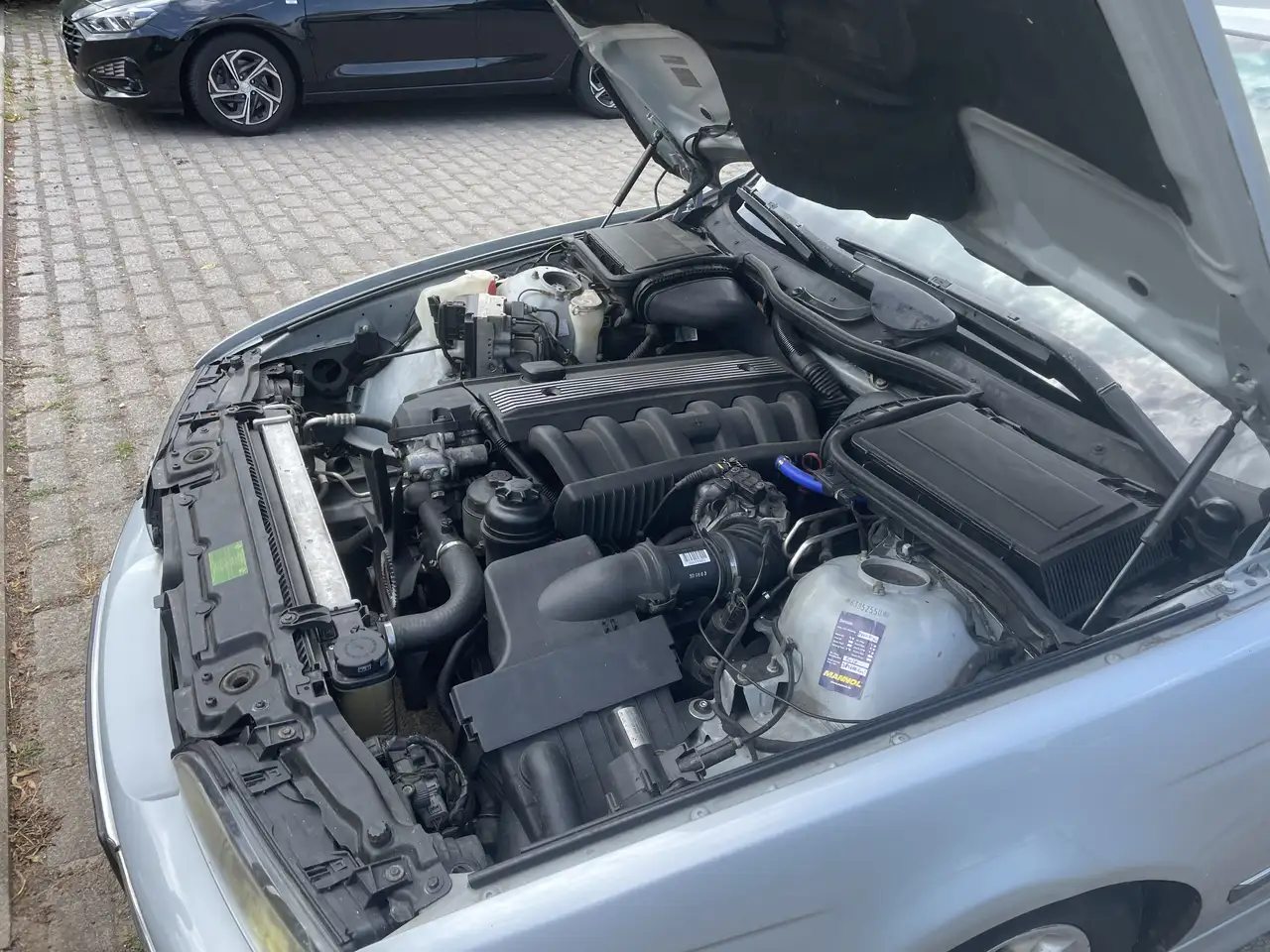 BMW 523i, foto 9