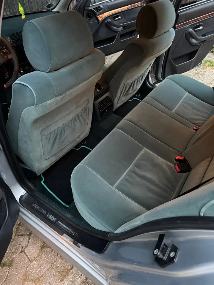 BMW 523i, foto 7