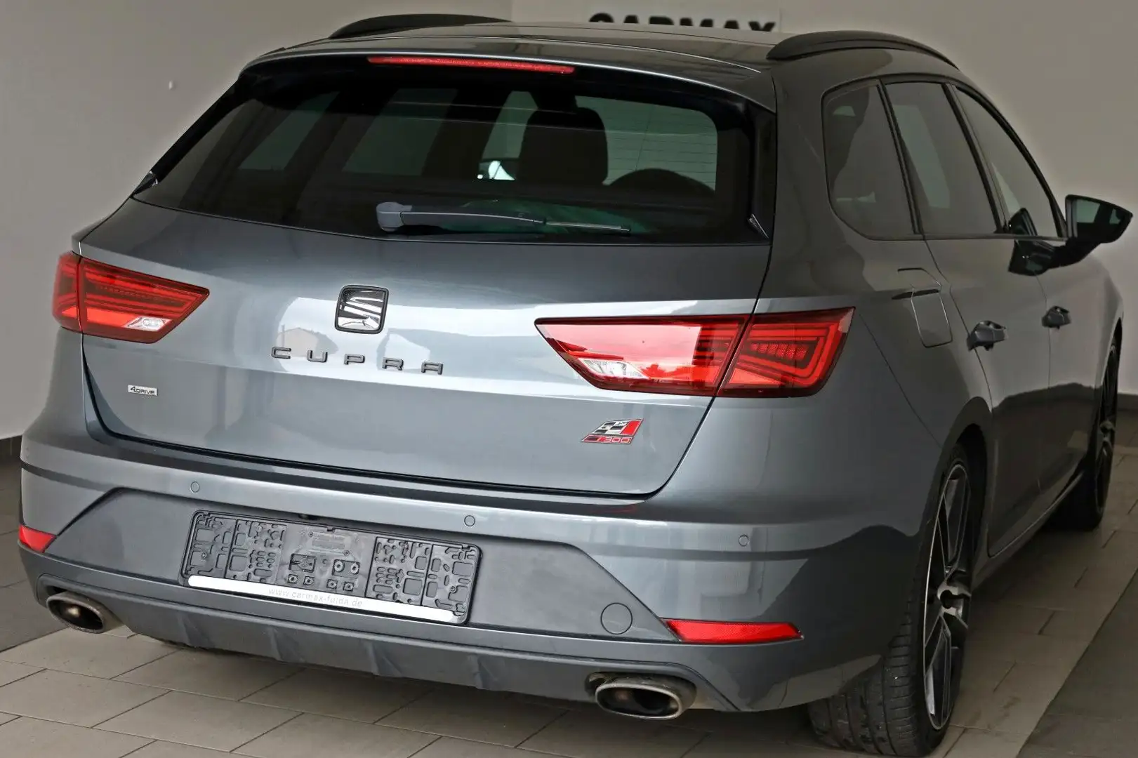 SEAT Leon ST Cupra 300 4Drive TLeder,Navi,LED,PanDach Grigio - 2