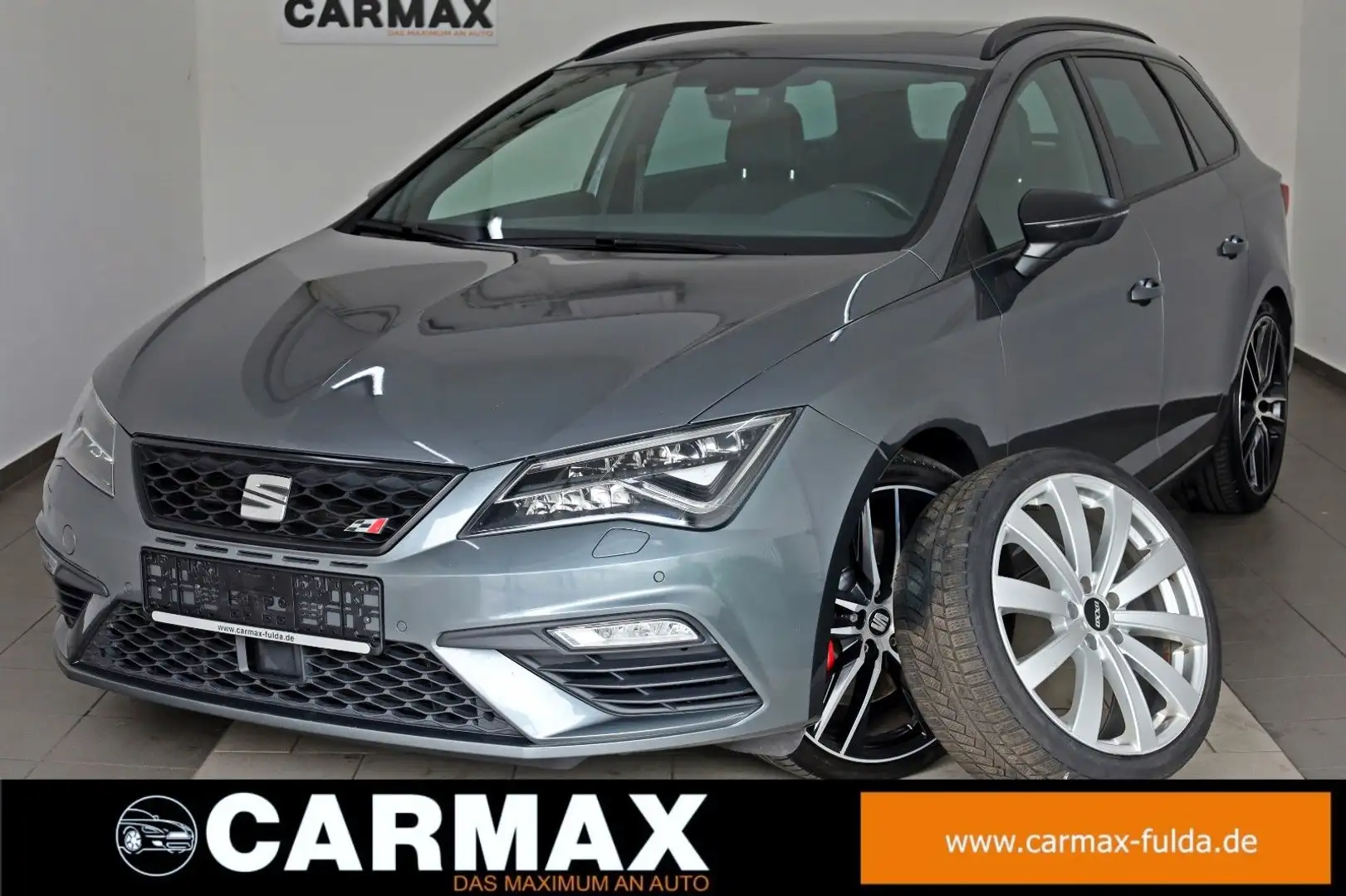 SEAT Leon ST Cupra 300 4Drive TLeder,Navi,LED,PanDach Grau - 1