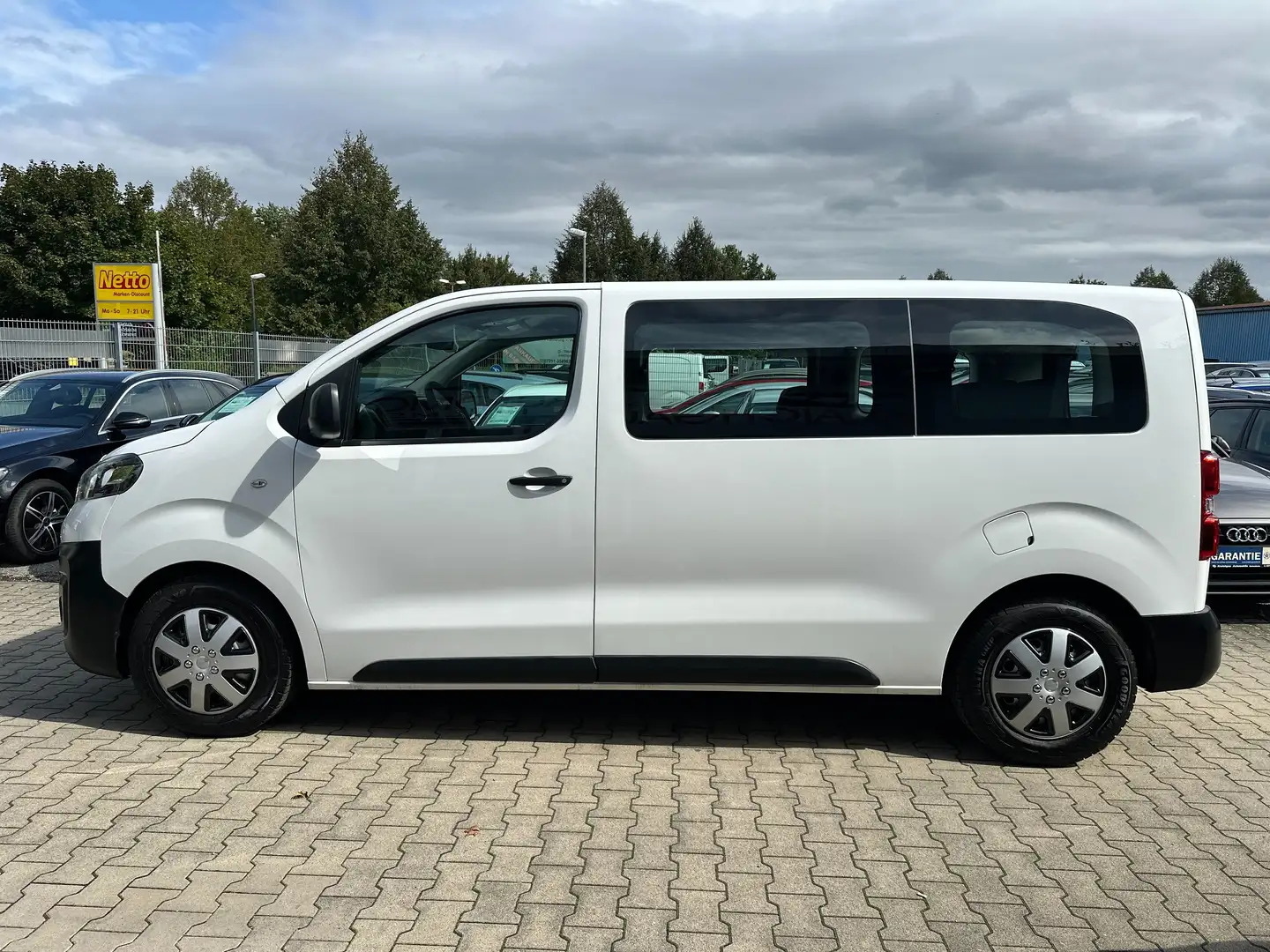 Opel Zafira Life 1.5 D*9-Sitze*2x Klima*Parkpilot*Temp*SR+WR Weiß - 2