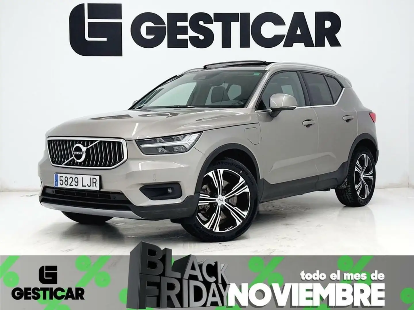 Volvo XC40 1.5 PLUG-IN HYBRID INSCRIPTION T5 262CV Grijs - 1