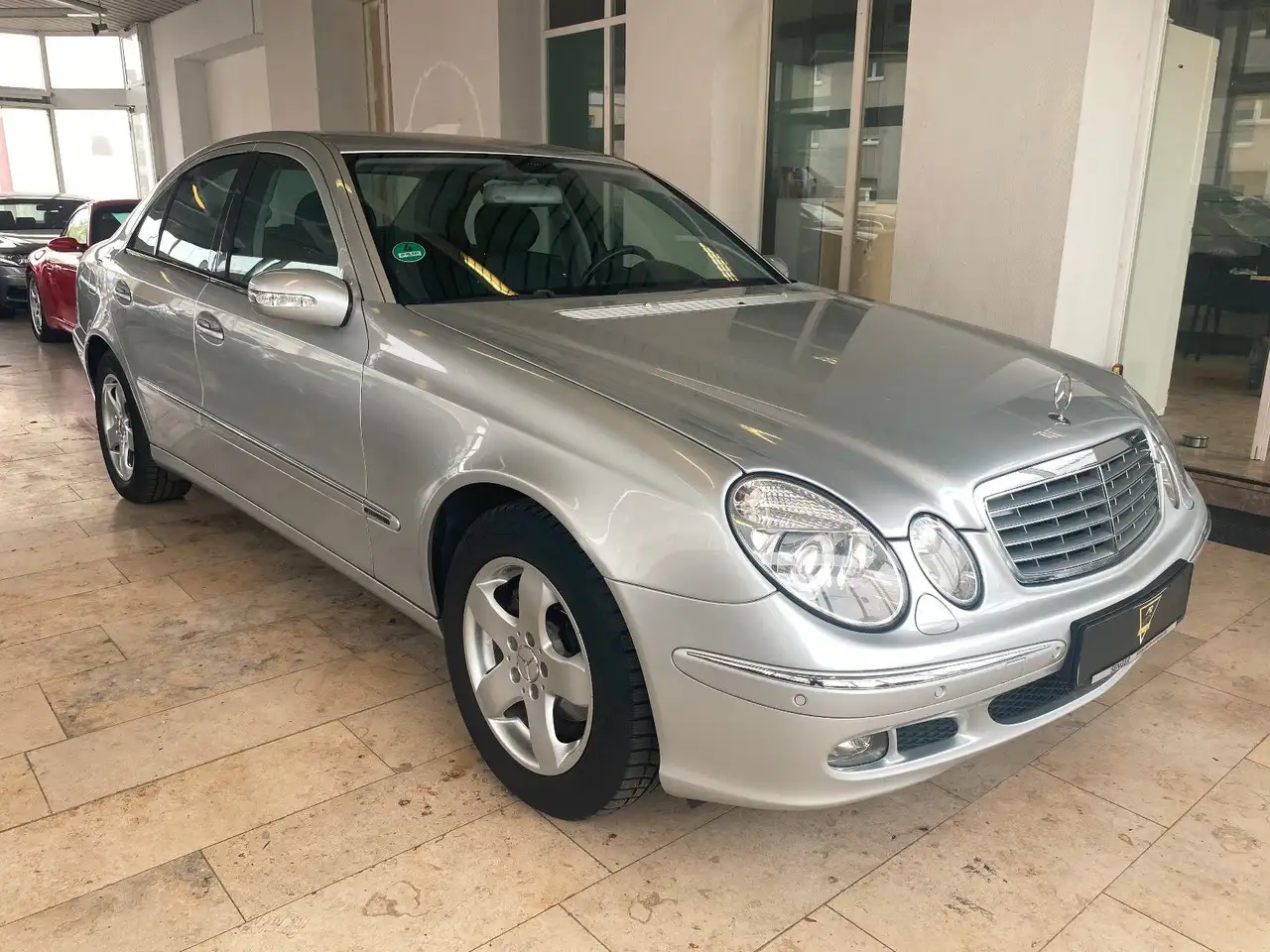 Mercedes-Benz E 280