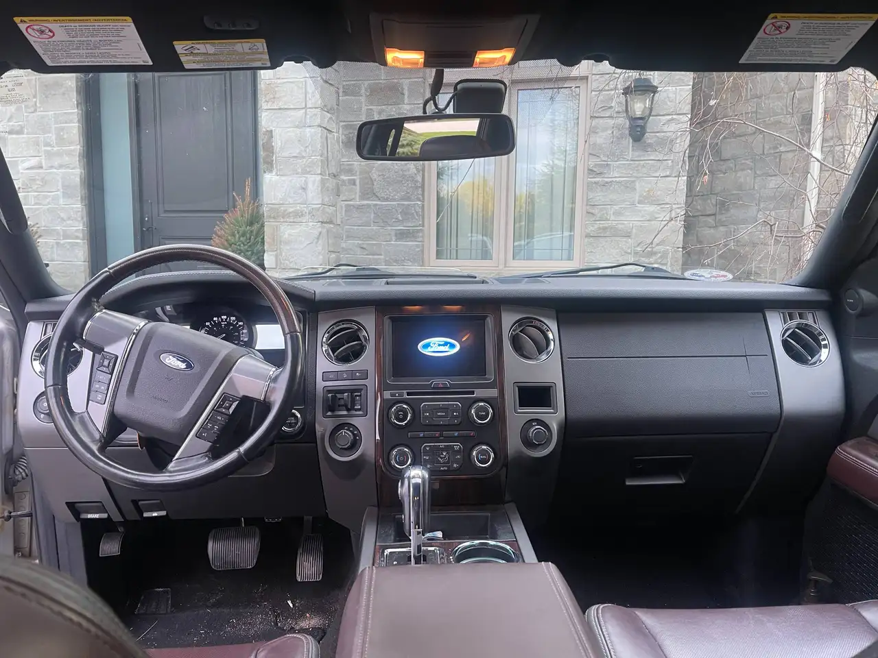 Ford Expedition снимка Ford Expedition