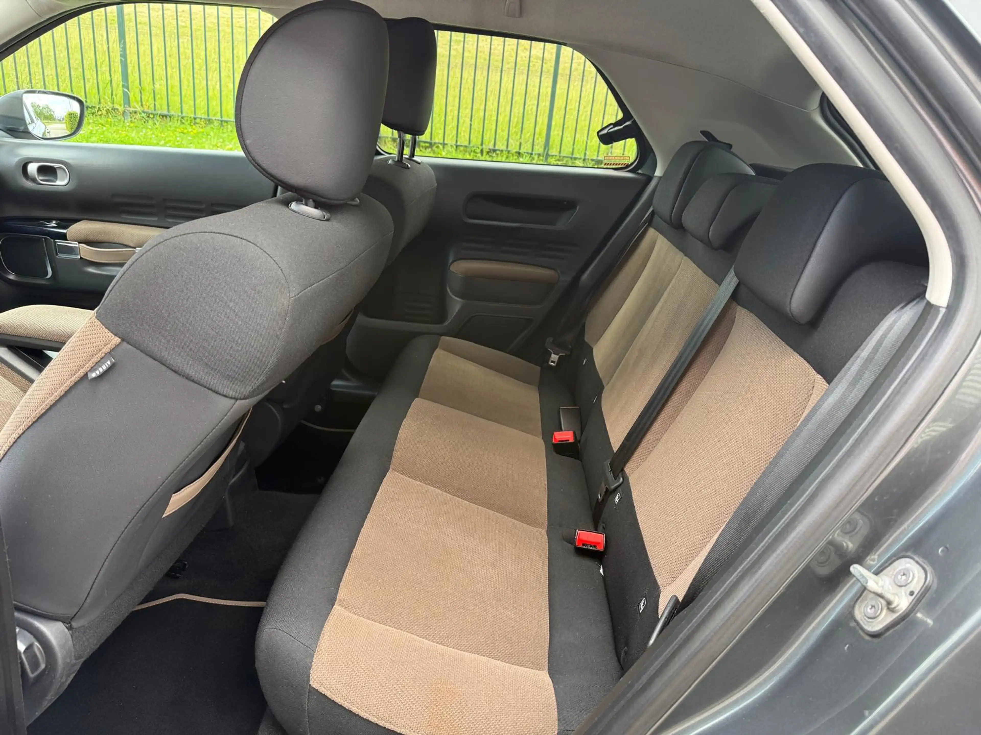 Citroen C4 Cactus 1.2 e-VTi Shine — photo 9