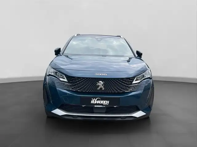 Peugeot 3008 view 6