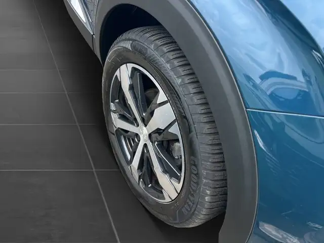 Peugeot 3008 view 8