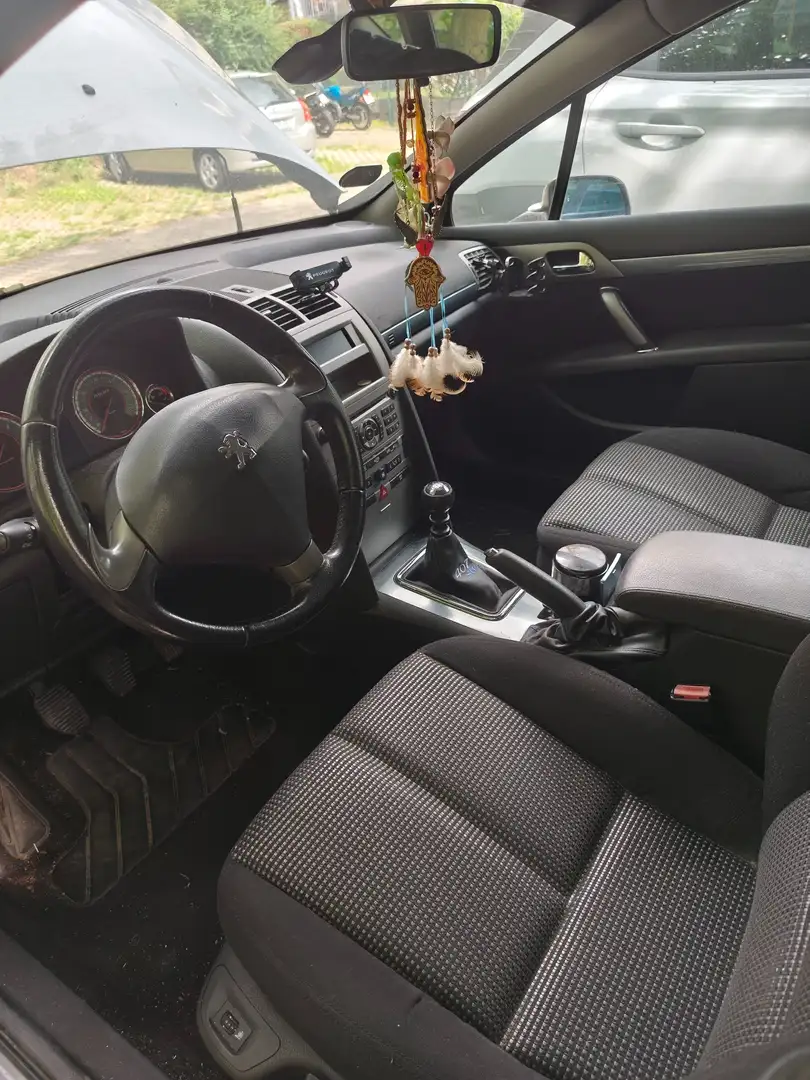 Peugeot 407 407 SW HDi 135 Silber - 2