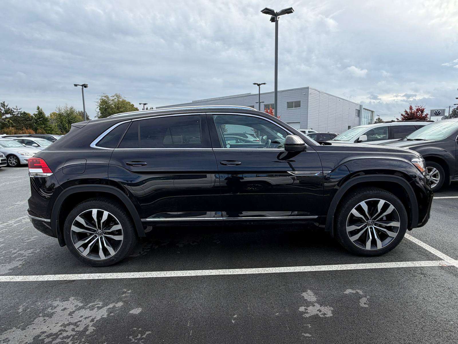 used 2023 Volkswagen Atlas car, priced at $40,745