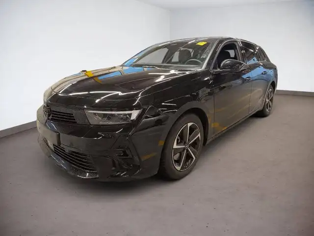 Opel Astra view 3