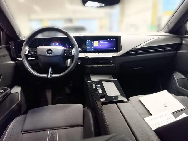 Opel Astra view 9