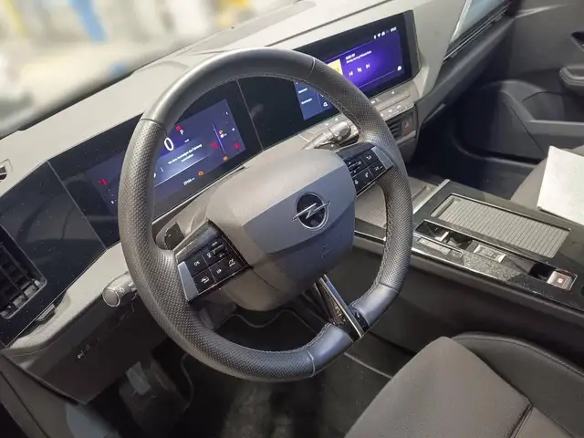 Opel Astra view 13