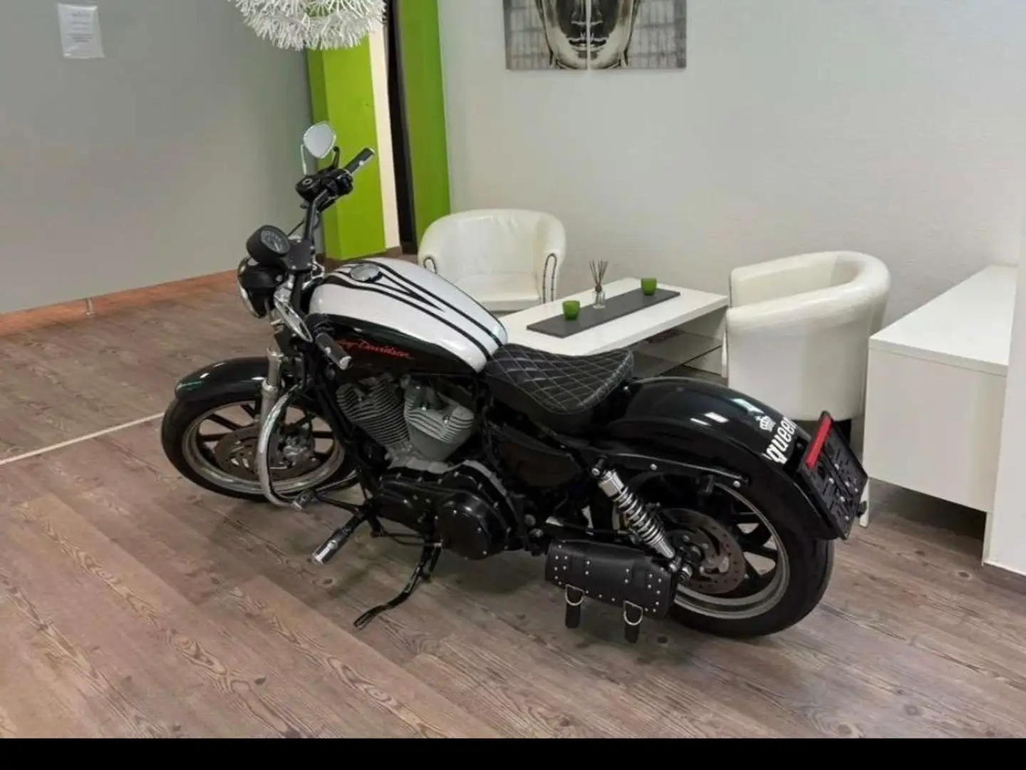 Harley-Davidson Sportster XL 883 Super Low Schwarz - 1