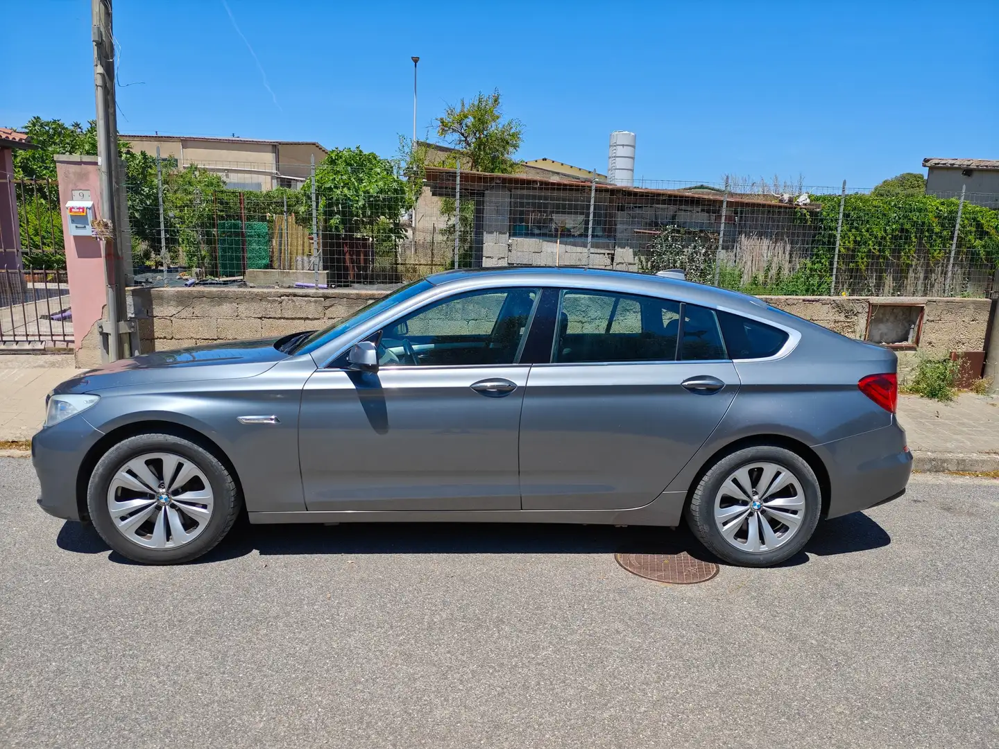 BMW 530 530d Gran Turismo Eletta auto Grigio - 1