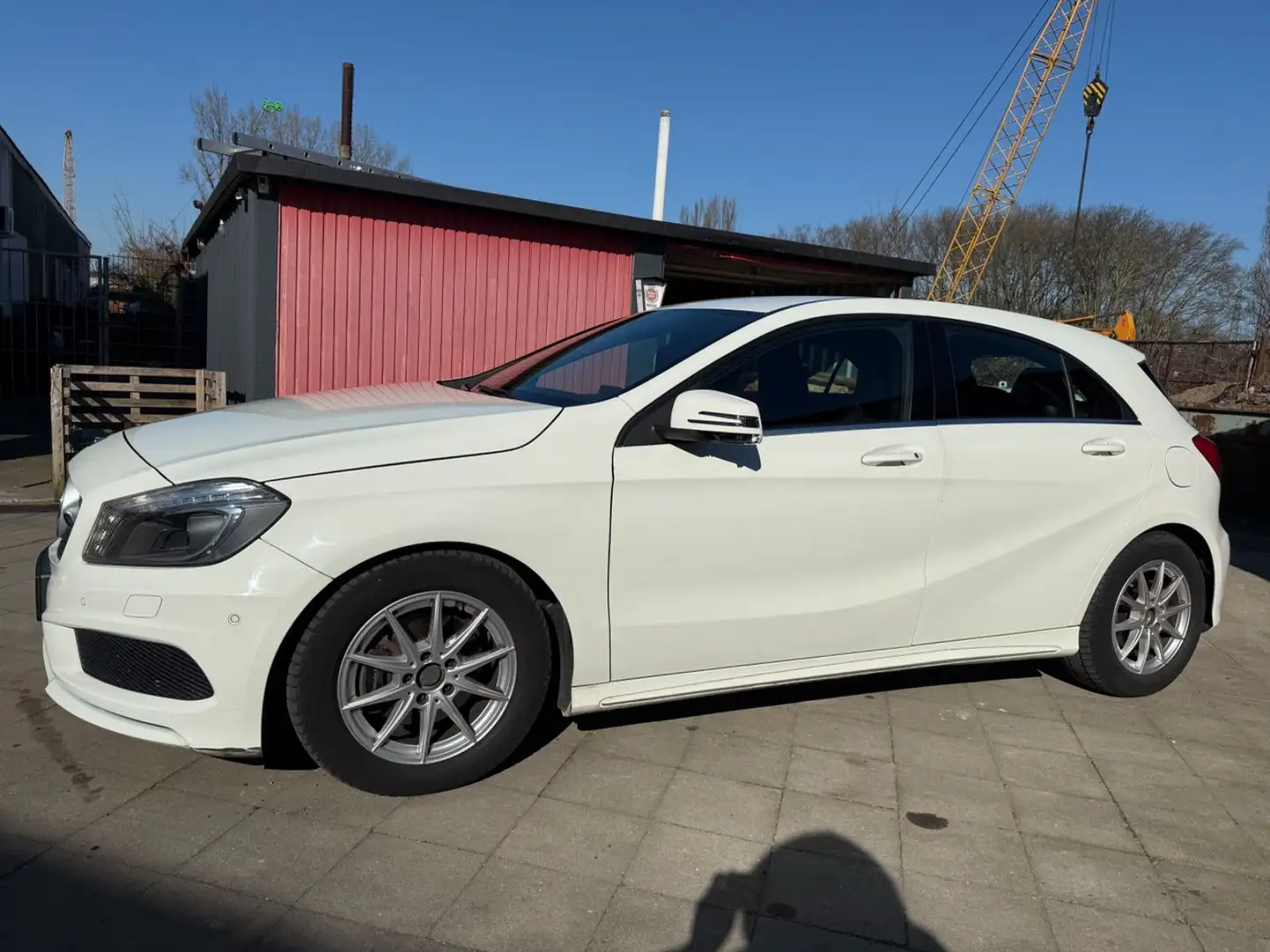 Mercedes-Benz A 180 AMG LINE Navi Park Ass Bi Xen Sitzhz Kamer Blanc - 2