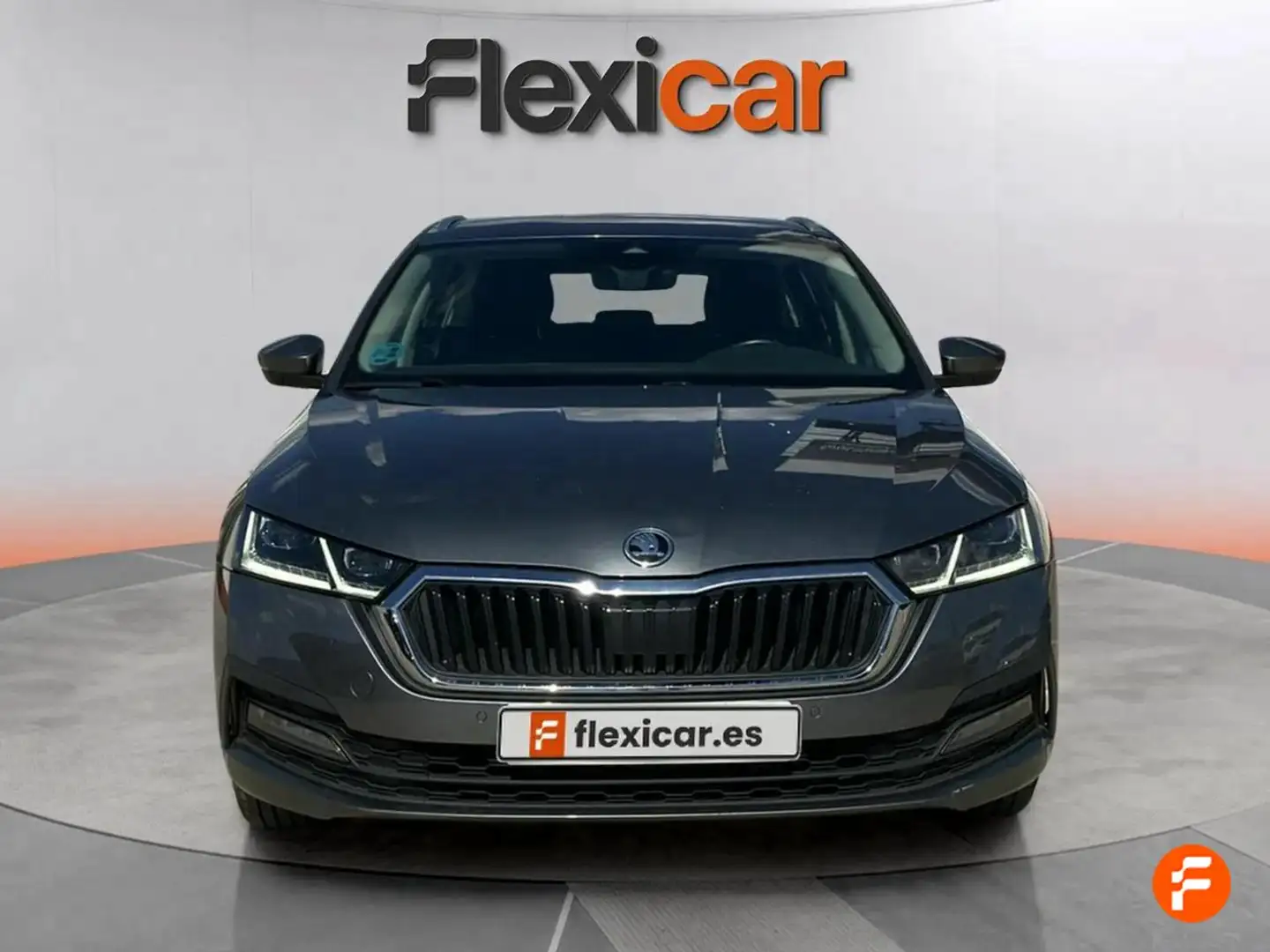 Skoda Octavia Combi 2.0TDI Style DSG 110kW Gris - 2