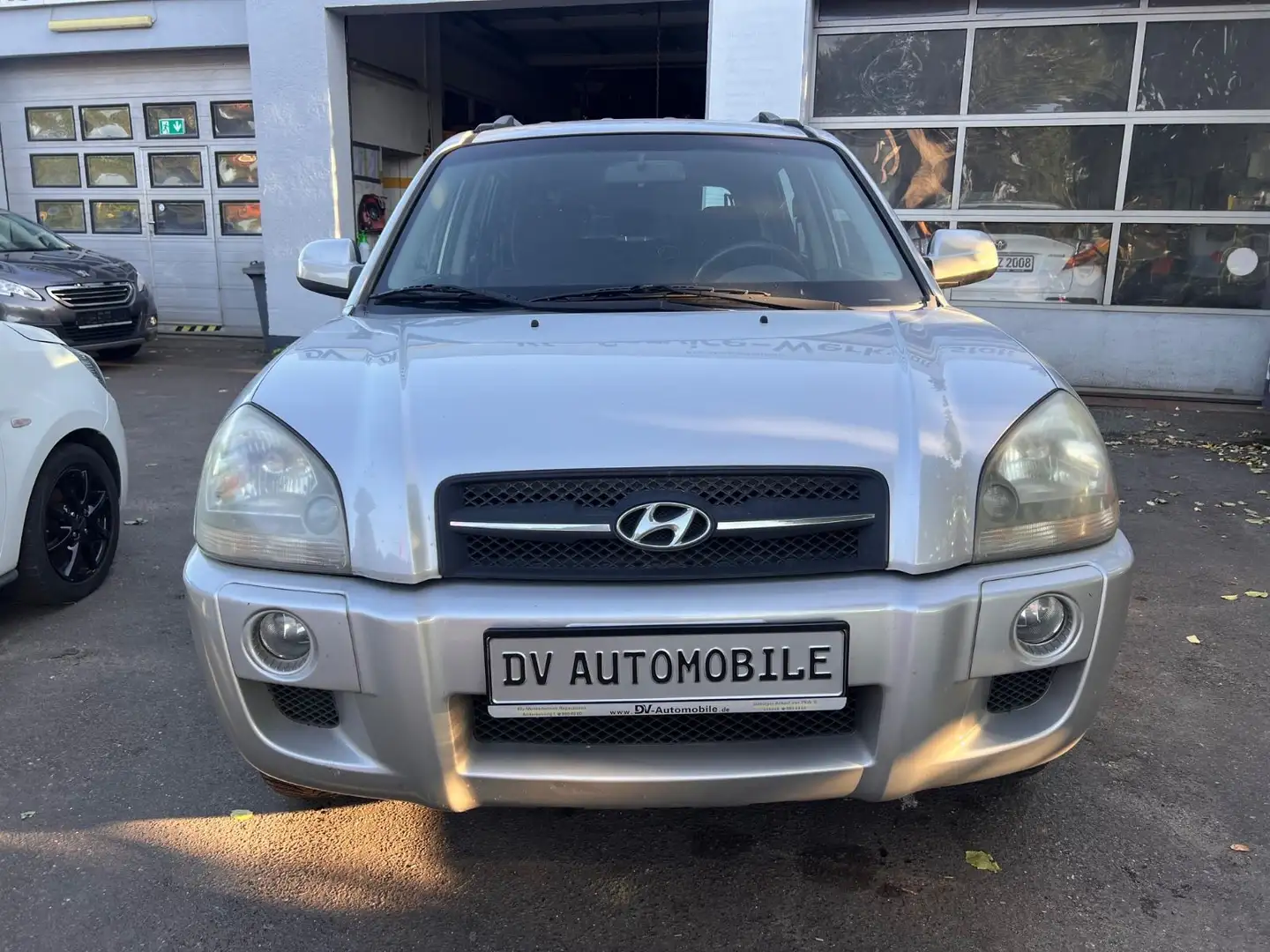Hyundai TUCSON 2.0 GLS Silber - 2