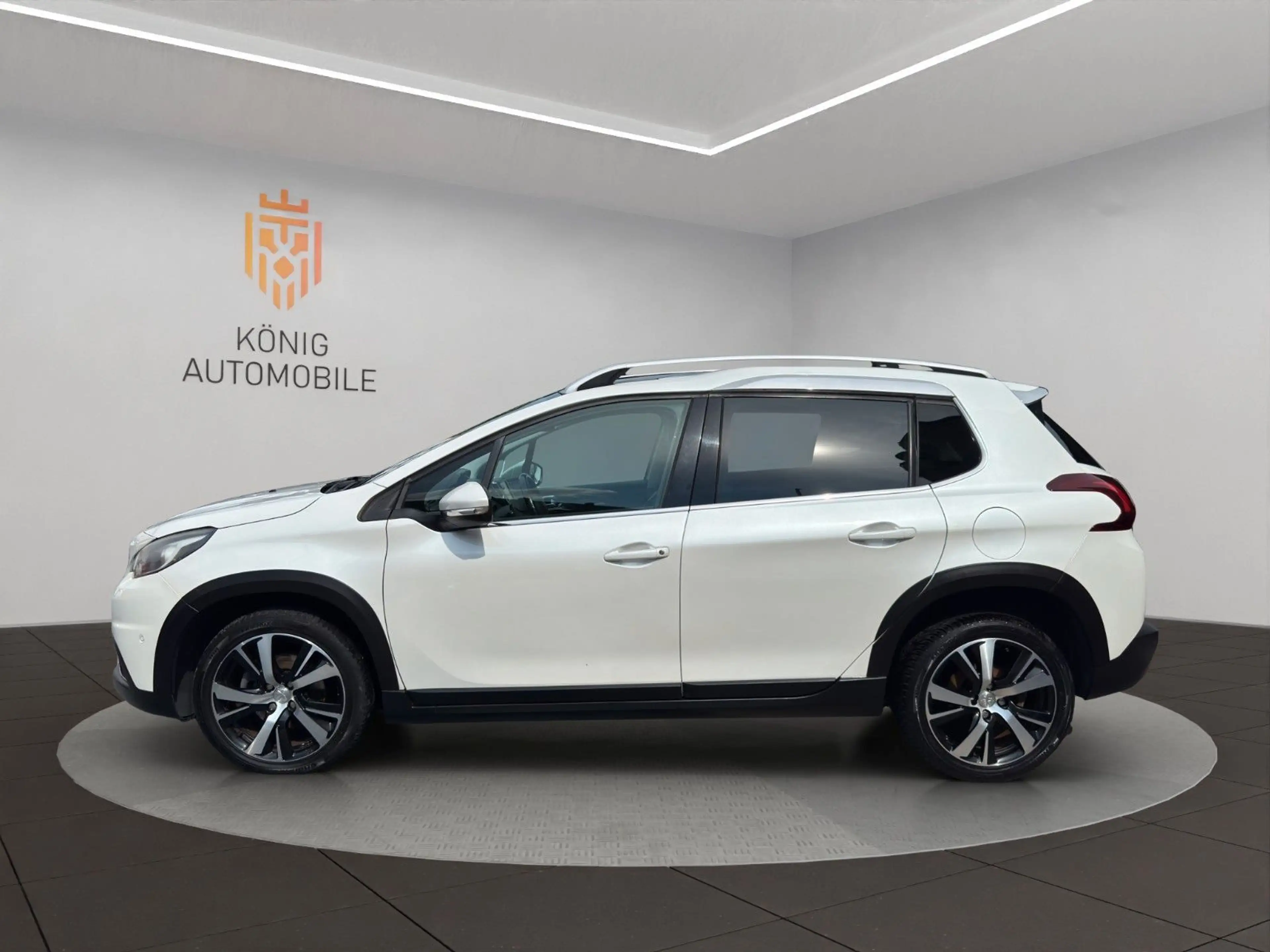 Peugeot 2008 Allure/SHZ/NAV/LM/2.HAND/AHK — photo 2