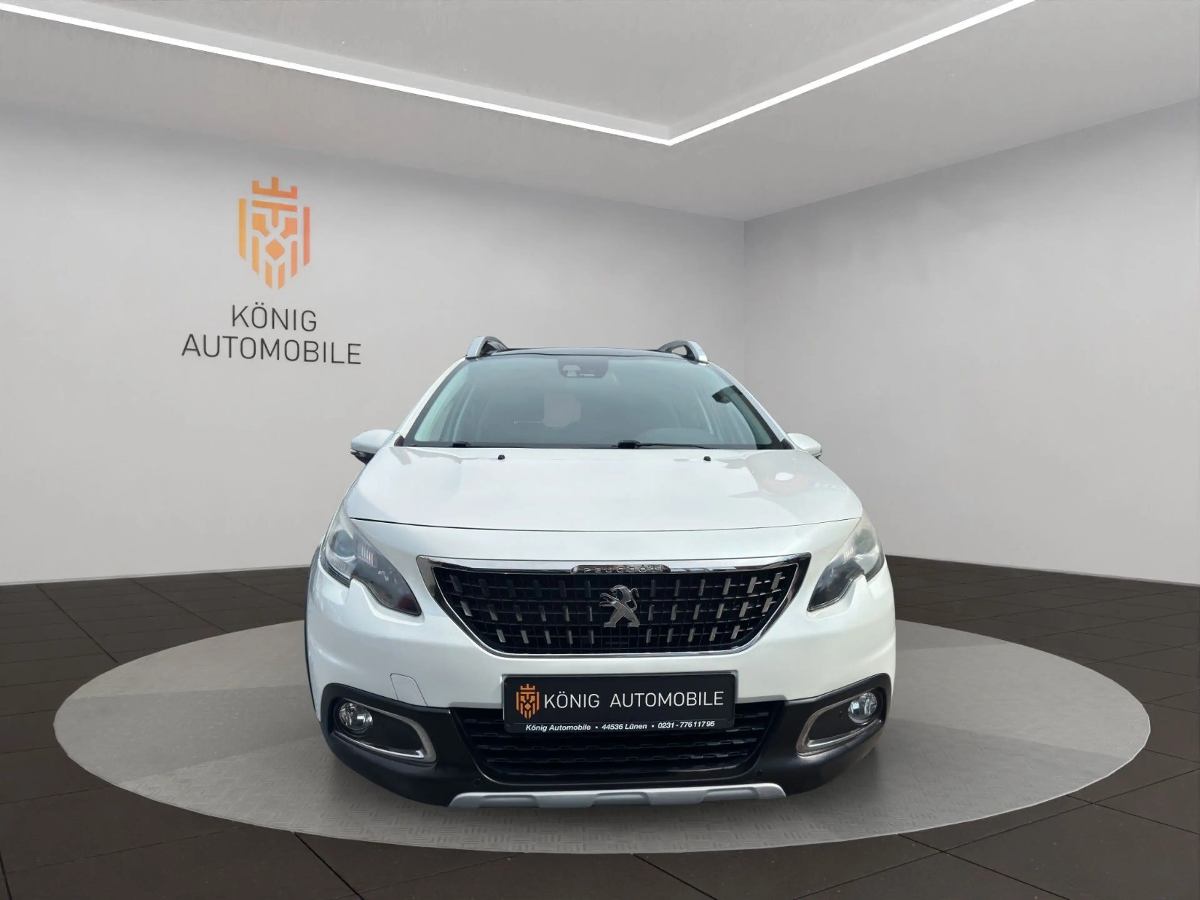 Peugeot 2008 Allure/SHZ/NAV/LM/2.HAND/AHK — photo 9