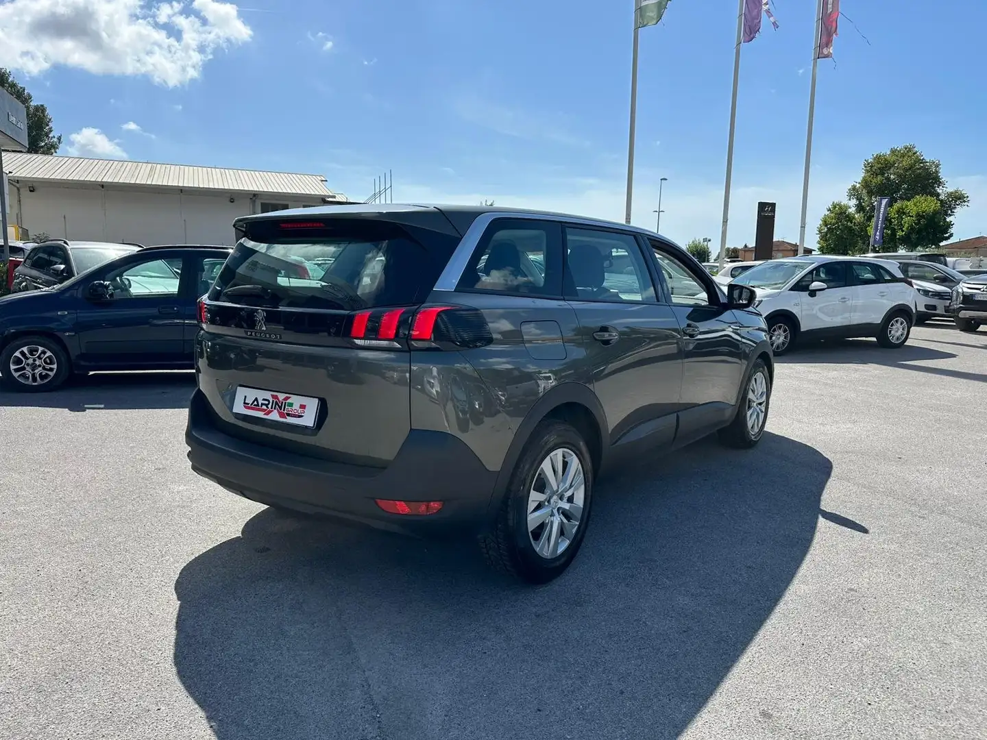 Peugeot 5008 5008 II 2016 1.5 bluehdi Business s Bronz - 2