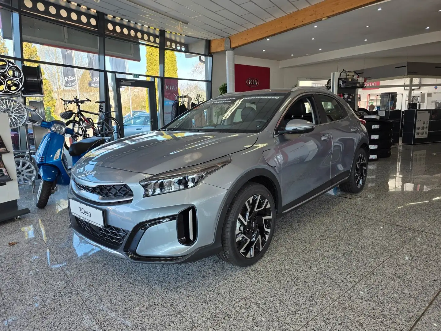 Kia XCeed Spirit Plug-in Hybrid Navi Kamera AHK Plateado - 1
