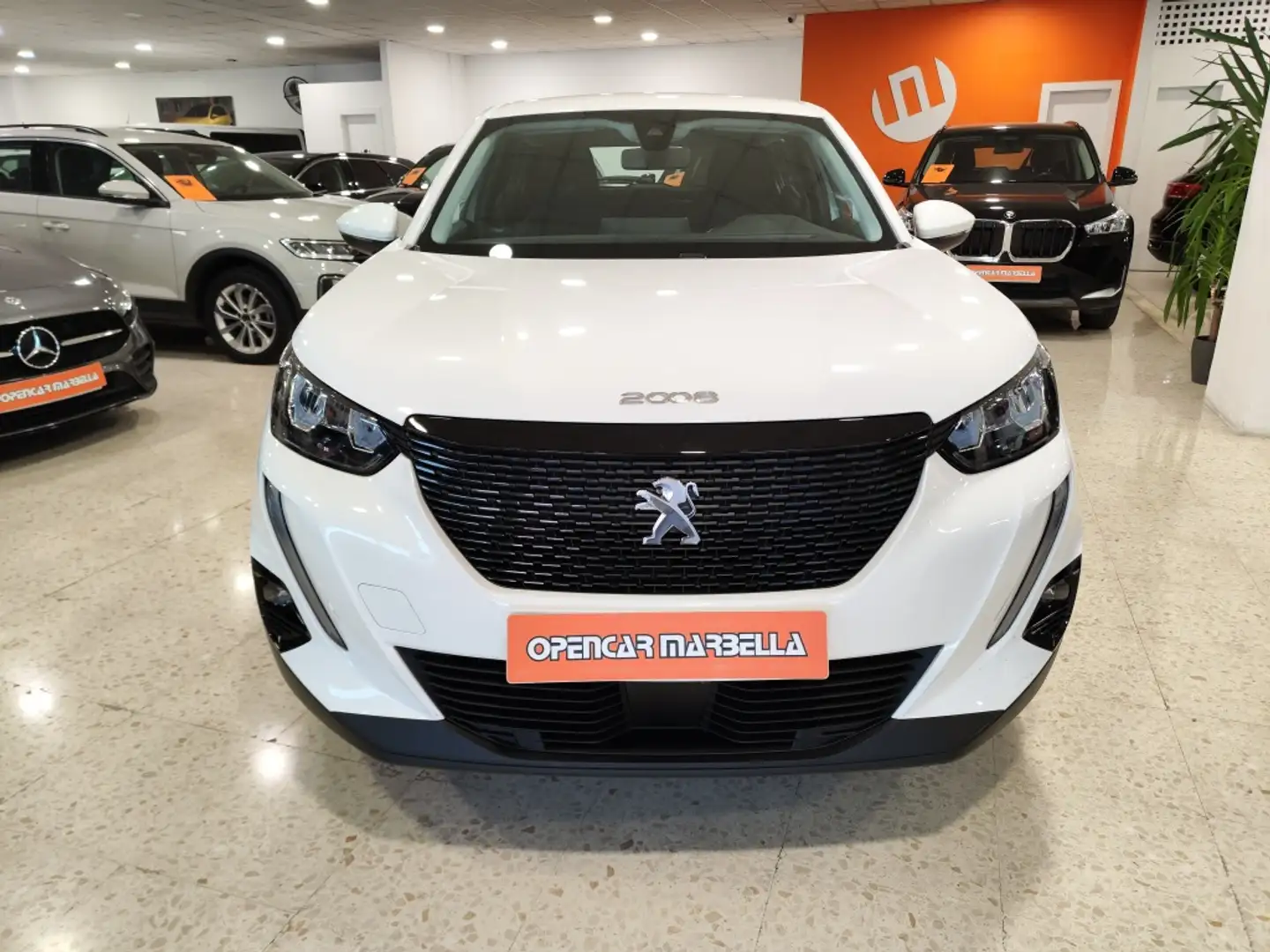 Peugeot 2008 1.2 PureTech S&S Active 100 Weiß - 2