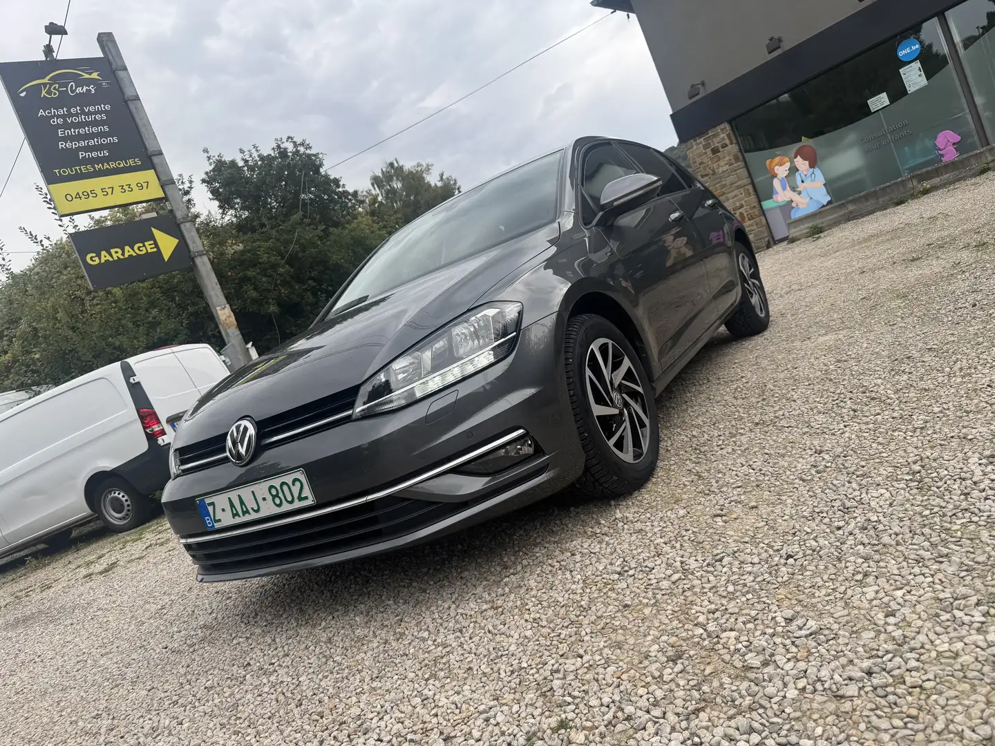 Volkswagen Golf 1.0 TSI serie JOIN 1er proprio garantie Grijs - 1