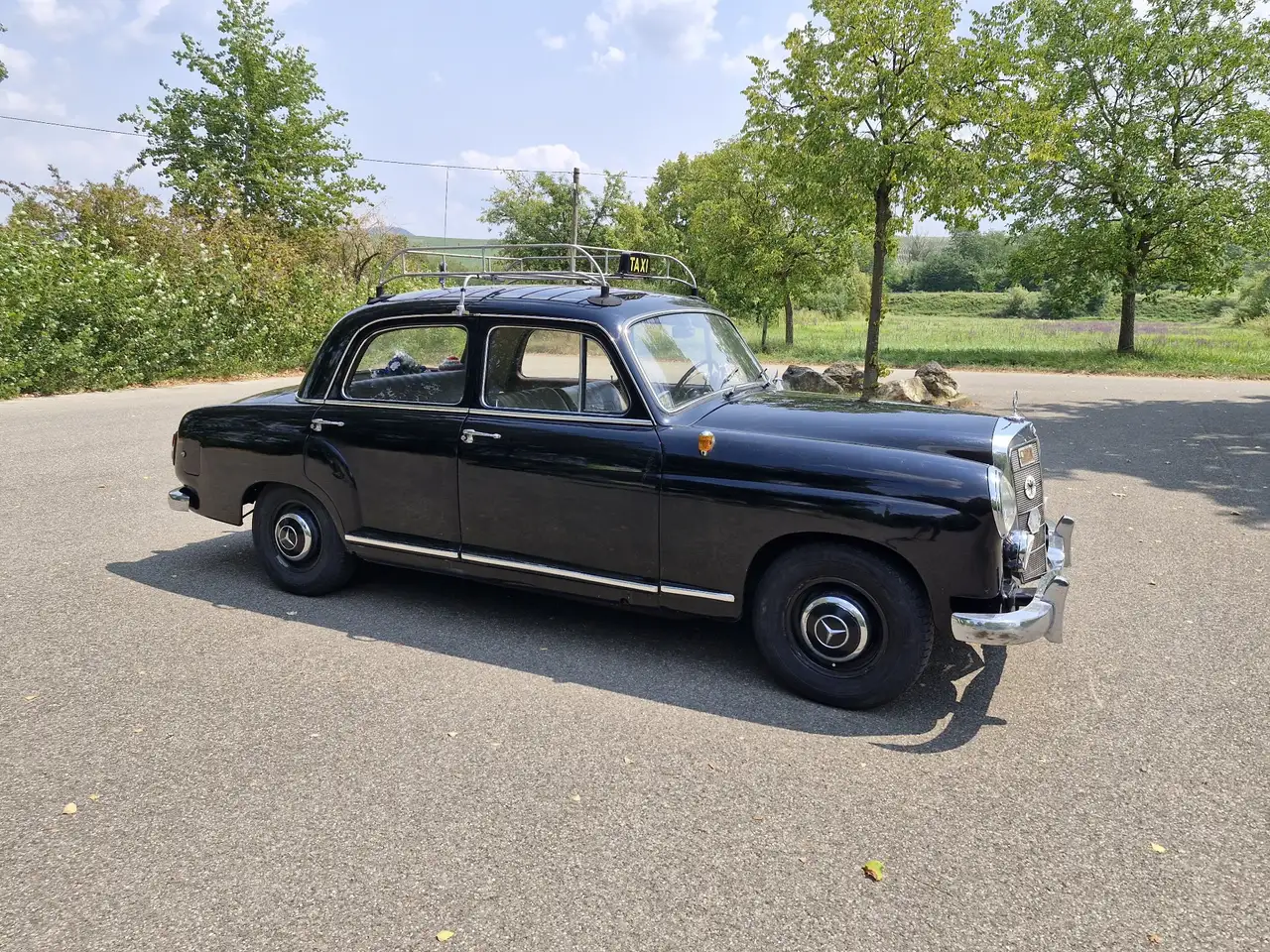 Mercedes-Benz 180, foto 3