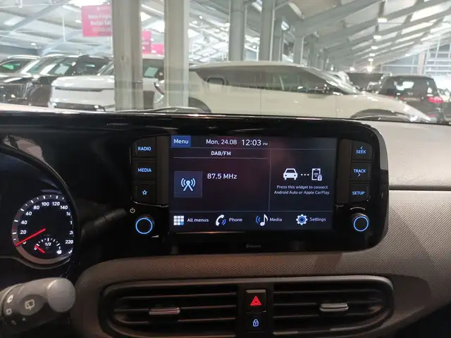 Hyundai i10 view 11