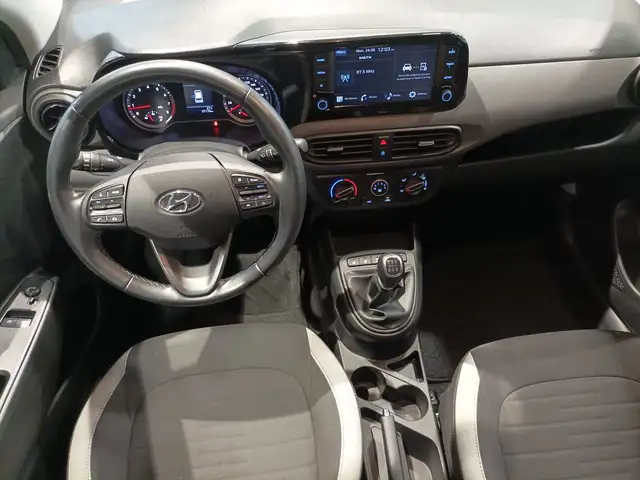 Hyundai i10 view 14