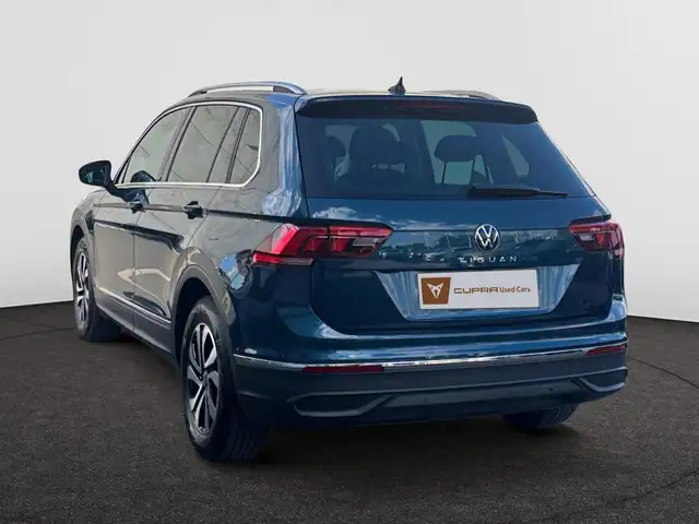 Volkswagen Tiguan view 5
