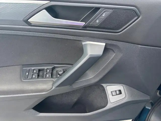 Volkswagen Tiguan view 15