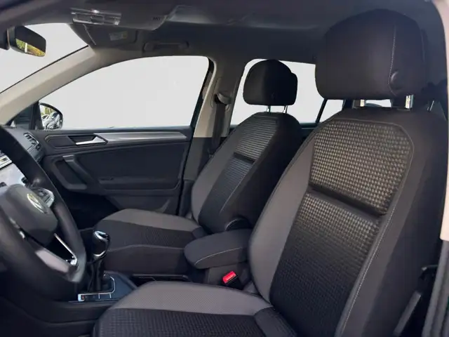 Volkswagen Tiguan view 10