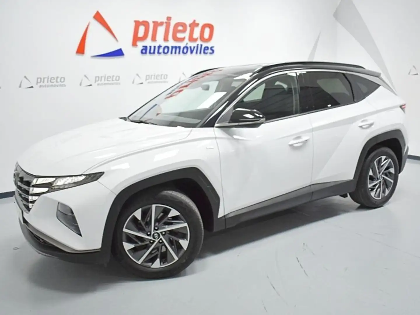 Hyundai TUCSON 1.6 CRDI 100kW 136CV 48V Tecno DCT 2C Blanco - 1