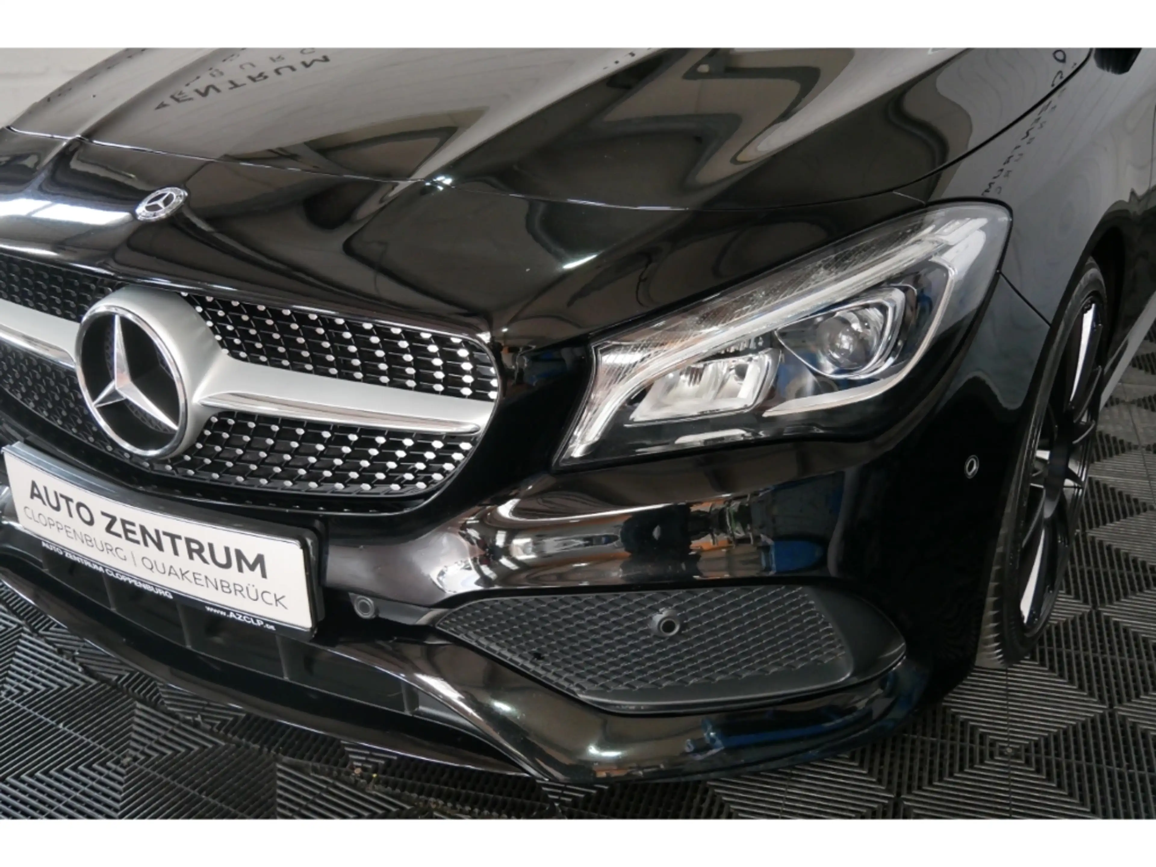 Mercedes-Benz CLA 220 d AMG+Pano+LED+Comand+Cam — photo 14