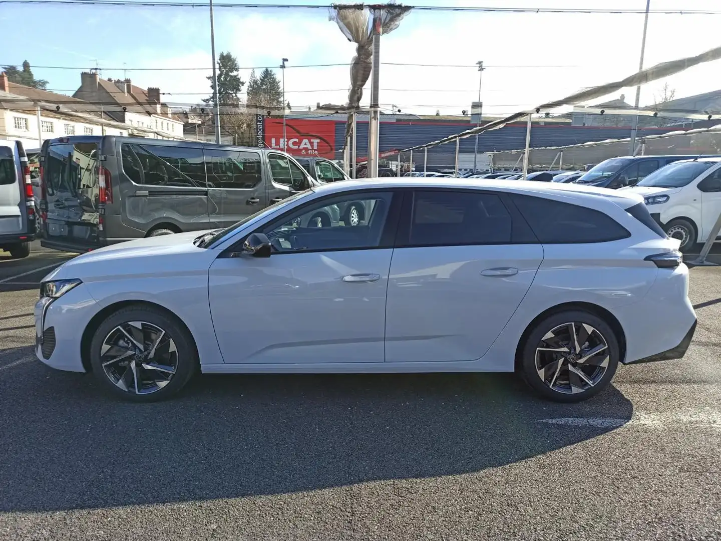 Peugeot 308 III 1.5 BlueHDi S\u0026S 130 EAT8 Allure avec pack Blanc - 2