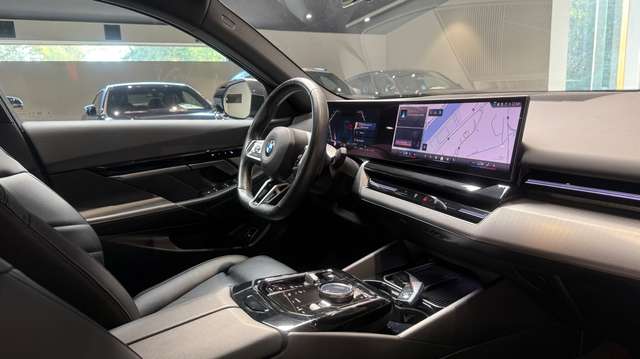 BMW 520 — photo 14