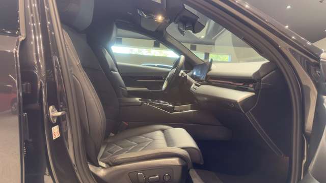 BMW 520 — photo 15